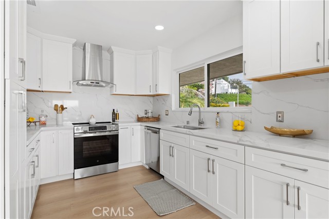 Detail Gallery Image 10 of 39 For 1219 N Raymond Ave, Fullerton,  CA 92831 - 4 Beds | 2/1 Baths