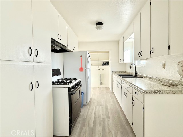 Detail Gallery Image 12 of 25 For 13671 Cedar St, Trona,  CA 93562 - 3 Beds | 1 Baths