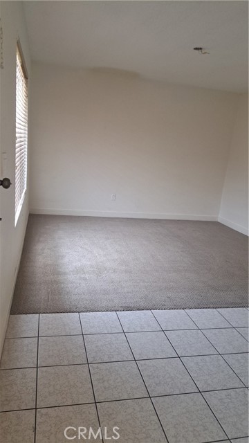 Detail Gallery Image 4 of 8 For 1950 N Sierra Way #1,  San Bernardino,  CA 92405 - 2 Beds | 1 Baths