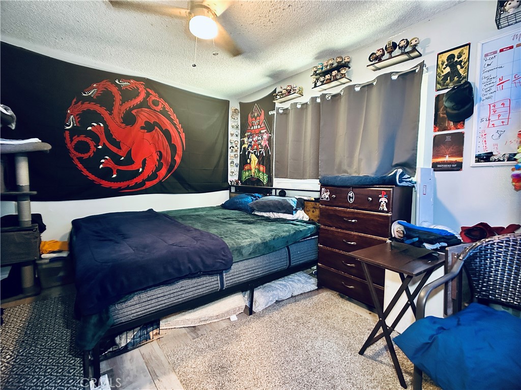https://media.crmls.org/medias/0d925405-5155-4775-9a17-a09cac2a8a6e.jpg?preset=X-Large