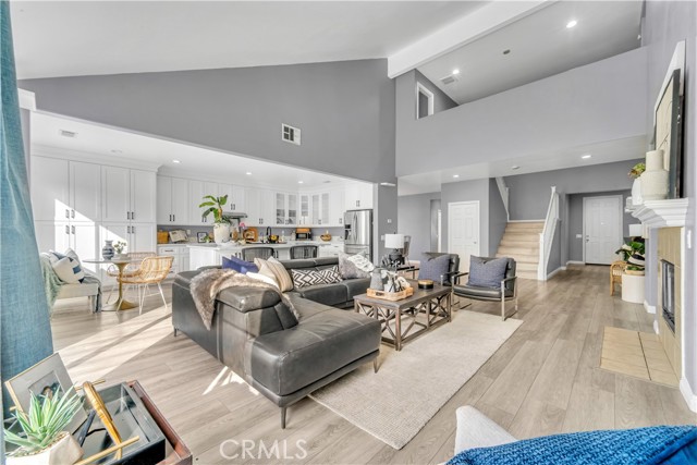 Detail Gallery Image 2 of 20 For 37757 Sabra, Palmdale,  CA 93552 - 5 Beds | 3 Baths