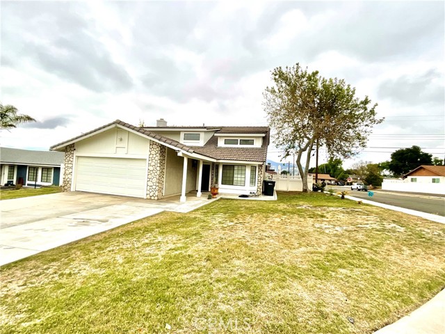 Detail Gallery Image 2 of 46 For 1078 W King St, Banning,  CA 92220 - 3 Beds | 2/1 Baths