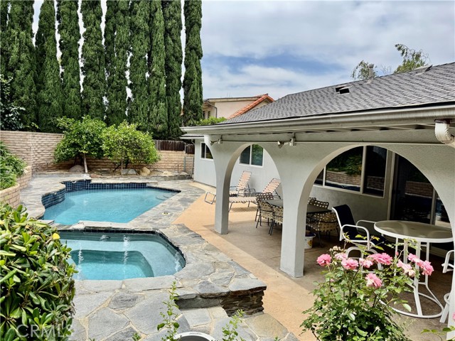 19020 Killoch Way, Porter Ranch CA: https://media.crmls.org/medias/0d9449f7-83eb-446d-a085-17caf0ce1dd5.jpg