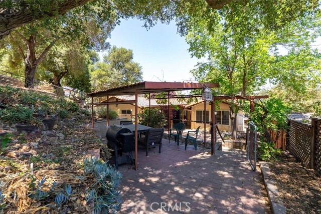 138 15th Street, Paso Robles CA: https://media.crmls.org/medias/0d953611-2d1d-4b93-8804-3dfe05da4d46.jpg