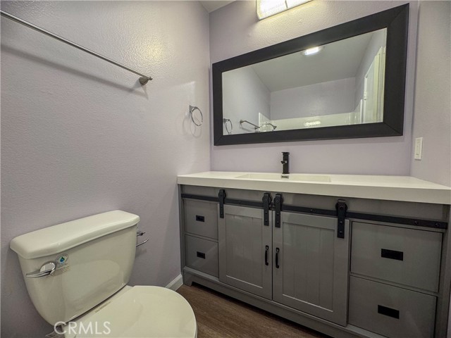 Detail Gallery Image 4 of 21 For 7631 Reseda Bld 42y,  Reseda,  CA 91335 - 3 Beds | 2 Baths