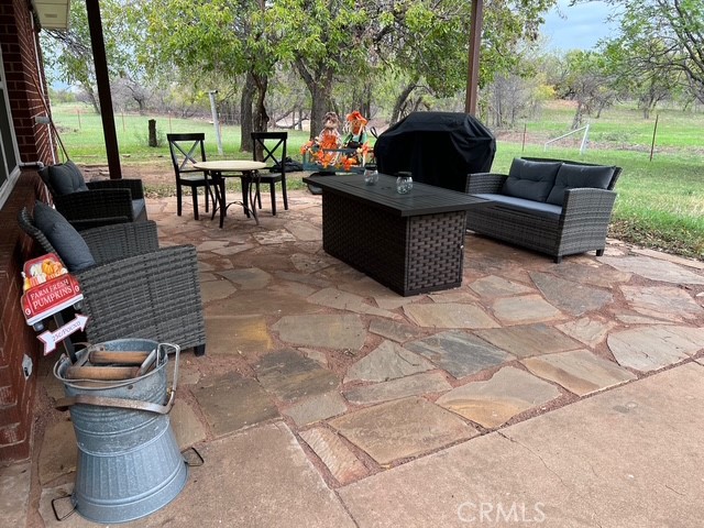 Detail Gallery Image 5 of 35 For 8617 Fm 810, –,  TX 76377 - 3 Beds | 2 Baths
