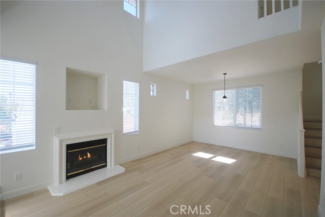 Detail Gallery Image 5 of 23 For 27153 Manor Cir, Valencia,  CA 91354 - 3 Beds | 2/1 Baths