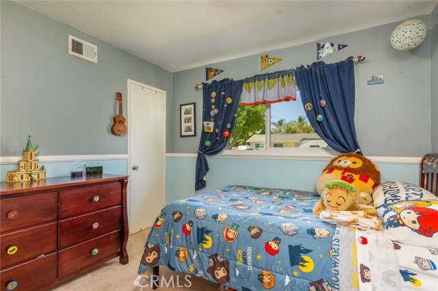 Detail Gallery Image 12 of 26 For 1582 Bodie Ave, Simi Valley,  CA 93065 - 4 Beds | 1/1 Baths