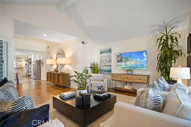 Detail Gallery Image 6 of 75 For 6617 Oak Forest Dr, Oak Park,  CA 91377 - 3 Beds | 2/1 Baths