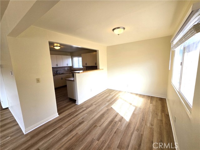 Detail Gallery Image 5 of 16 For 2608 Curtis Ave #B,  Redondo Beach,  CA 90278 - 3 Beds | 1 Baths