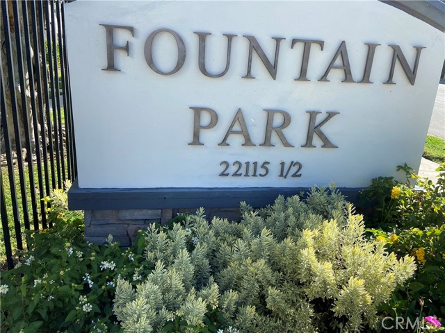 6031 Fountain Park Lane, Woodland Hills, California 91367, 1 Bedroom Bedrooms, ,1 BathroomBathrooms,Stock Cooperative,For Sale,Fountain Park,SR25030233