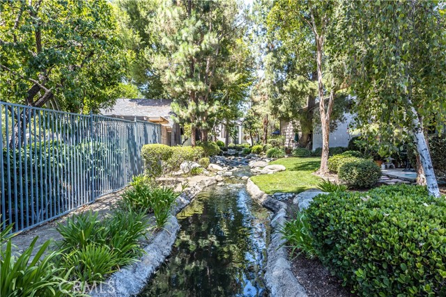 26701 Quail Creek, Laguna Hills CA: https://media.crmls.org/medias/0d9af8f2-c5db-4093-b034-1933de78d42a.jpg