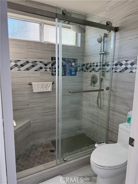 305 21st Street, Huntington Beach CA: https://media.crmls.org/medias/0d9b6396-b876-4f0f-b080-8984abd86254.jpg