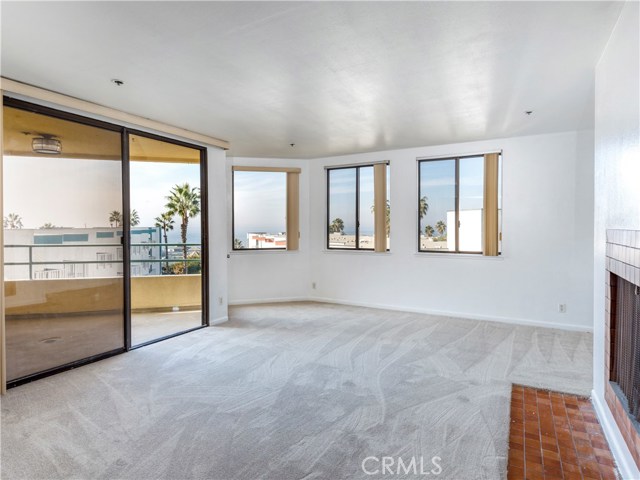 510 The Village, Redondo Beach, California 90277, 2 Bedrooms Bedrooms, ,2 BathroomsBathrooms,Residential,Sold,The Village,SB17269762