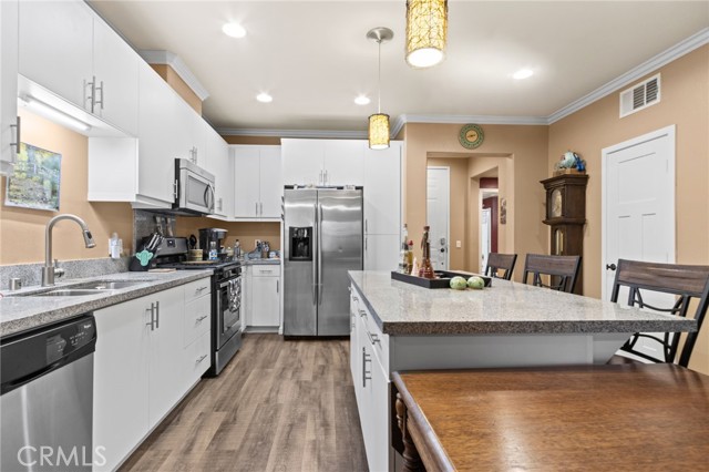 Detail Gallery Image 11 of 35 For 431 S Anaheim #5,  Anaheim,  CA 92805 - 3 Beds | 2 Baths