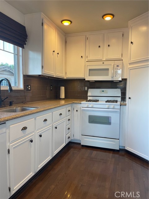 Detail Gallery Image 8 of 34 For 278 Woodcrest Ln, Aliso Viejo,  CA 92656 - 2 Beds | 2 Baths