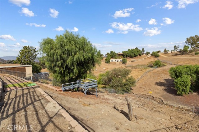 Detail Gallery Image 35 of 42 For 1153 Nonchalant Dr, Simi Valley,  CA 93065 - 5 Beds | 3 Baths