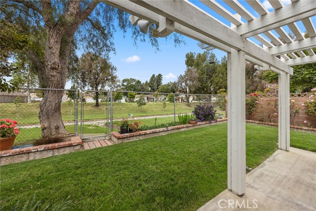 Detail Gallery Image 31 of 38 For 5931 Amberdale Dr, Yorba Linda,  CA 92886 - 3 Beds | 2 Baths