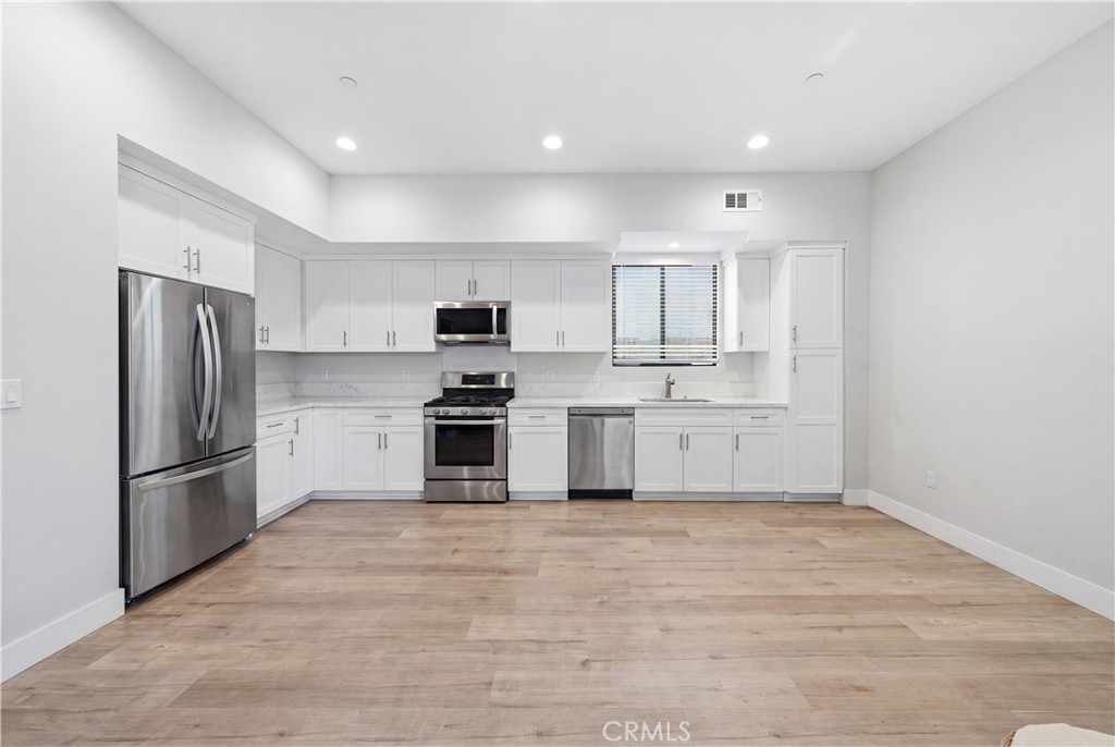 MLS #OC26131277 image #29