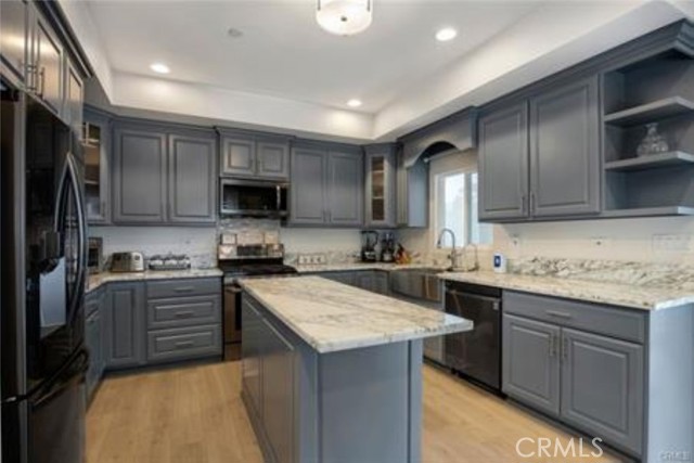 9304 FRANKLIN Street photo 9