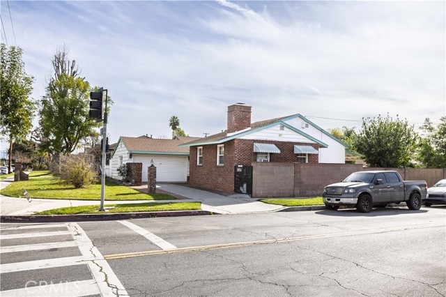 Detail Gallery Image 3 of 33 For 19858 Saticoy, Winnetka,  CA 91306 - 3 Beds | 2 Baths