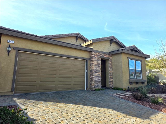 Detail Gallery Image 3 of 43 For 381 Nesting Bird, Beaumont,  CA 92223 - 2 Beds | 2/1 Baths