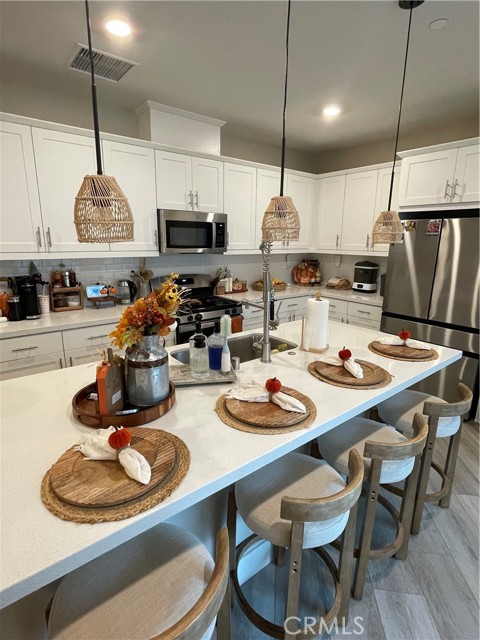 24269 Sonieta Court, Corona CA: https://media.crmls.org/medias/0da110cb-c55c-4523-97aa-5a5848b25518.jpg