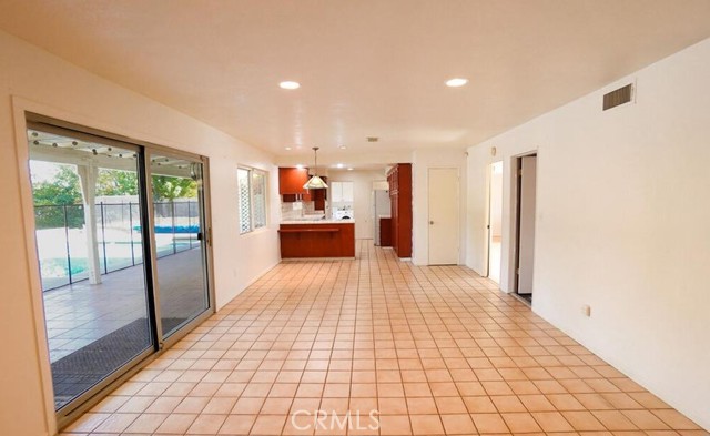 Detail Gallery Image 11 of 14 For 19163 Olympia St, Porter Ranch,  CA 91326 - 5 Beds | 3 Baths