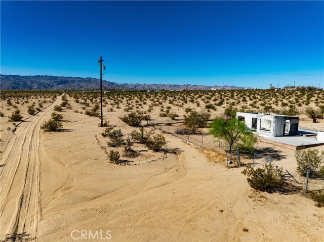 Detail Gallery Image 1 of 29 For 3056 Sunrise Ave, Twentynine Palms,  CA 92277 - – Beds | – Baths