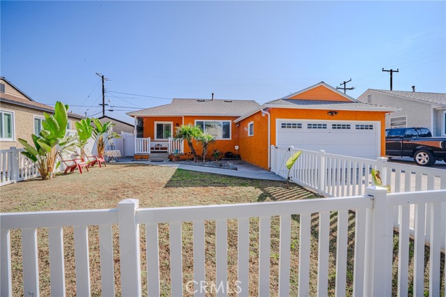 4840 Maybank Avenue, Lakewood, California 90712, 2 Bedrooms Bedrooms, ,1 BathroomBathrooms,Single Family Residence,For Sale,Maybank,CV25020501