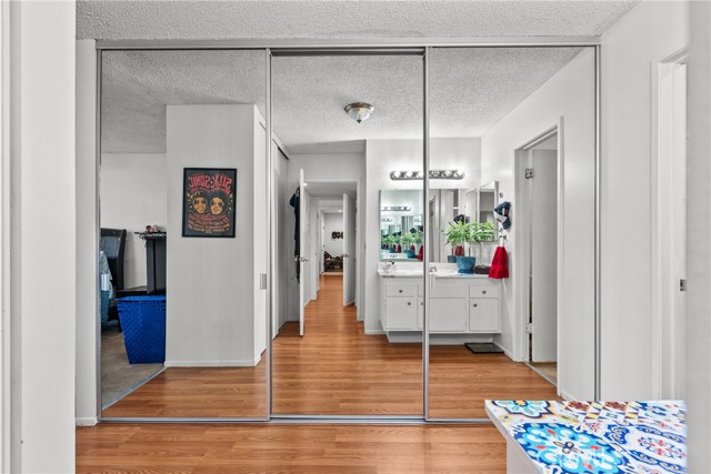 Detail Gallery Image 23 of 50 For 25736 Player Dr #R4,  Valencia,  CA 91355 - 2 Beds | 2 Baths