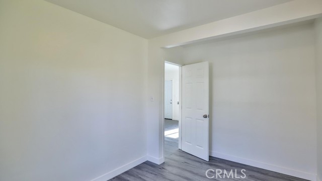 515 S Van Ness Avenue, Santa Ana CA: https://media.crmls.org/medias/0da37bea-201a-4933-94ee-e63665feb3ad.jpg