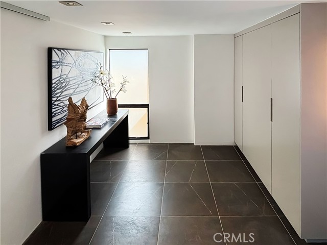 9844 Wanda Park Drive, Beverly Hills CA: https://media.crmls.org/medias/0da38bb6-9fd3-40a6-8149-7b42506184b4.jpg