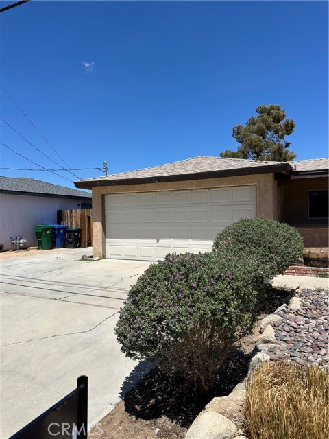 Detail Gallery Image 1 of 12 For 740 W Church Ave, Ridgecrest,  CA 93555 - 3 Beds | 2 Baths