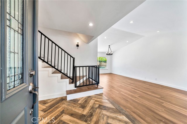 25735 Williamsburg Court, Lake Forest CA: https://media.crmls.org/medias/0da61dc5-4af7-482f-9c2c-ce3f1c925000.jpg