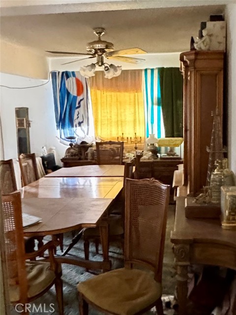 Detail Gallery Image 4 of 28 For 13822 Pasadena, Santa Ana,  CA 92705 - 3 Beds | 2 Baths