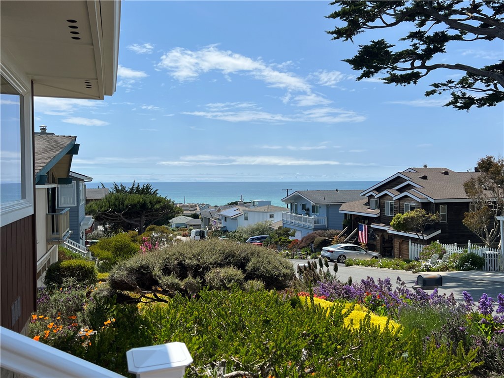 424 Plymouth Street, Cambria, CA 93428