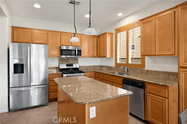 26253 Desert Rose Lane, Menifee CA: https://media.crmls.org/medias/0da7d362-fd2d-4a89-8350-1d51fd901e72.jpg