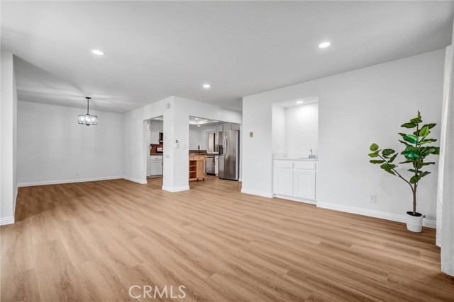 Detail Gallery Image 15 of 31 For 2032 E Bermuda #204,  Long Beach,  CA 90814 - 2 Beds | 2 Baths