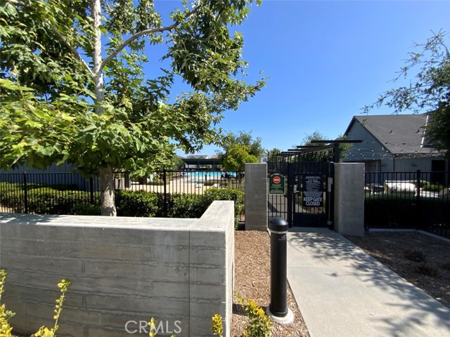 2617 E Tatum Lane, Ontario CA: https://media.crmls.org/medias/0da8911b-f508-4c2e-9d10-7d55150449a5.jpg