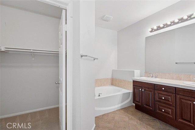 310 Quail Ridge, Irvine CA: https://media.crmls.org/medias/0da8a448-c3f8-48ea-a8b2-8fef3872ae72.jpg