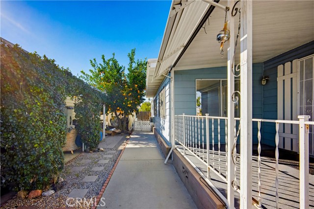 Detail Gallery Image 3 of 37 For 500 San Mateo, Hemet,  CA 92543 - 2 Beds | 2 Baths