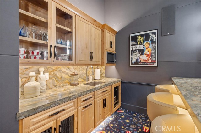 Detail Gallery Image 21 of 49 For 277 Crestview Ave, Camarillo,  CA 93010 - 5 Beds | 5/1 Baths