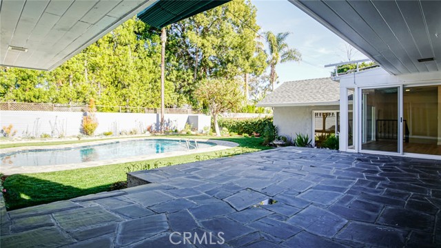 Detail Gallery Image 37 of 44 For 11165 Valley Spring, Studio City,  CA 91602 - 5 Beds | 5/1 Baths