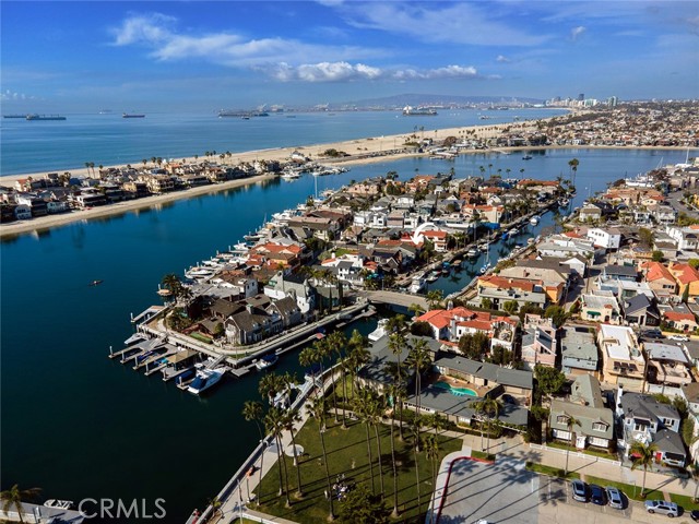 Detail Gallery Image 26 of 28 For 5634 Naples Canal, Long Beach,  CA 90803 - 3 Beds | 3 Baths