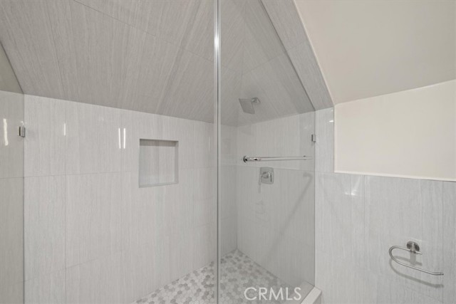 268 S Norton Avenue, Los Angeles CA: https://media.crmls.org/medias/0dabd99b-a10e-4574-b70c-1771ffbfdc5d.jpg