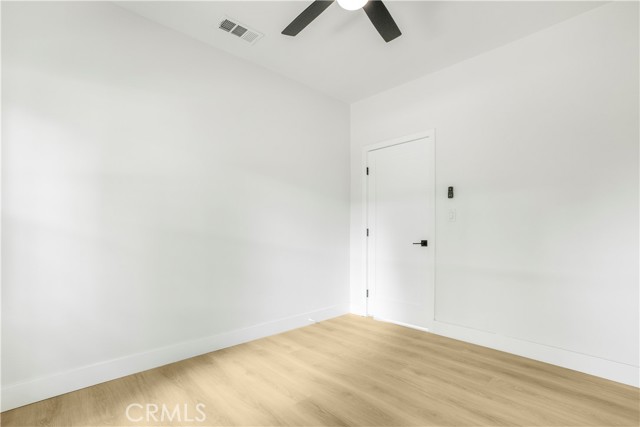 1270 W 19th Street, Long Beach CA: https://media.crmls.org/medias/0dac68d8-0a61-46cc-9646-176cf86ee9f6.jpg