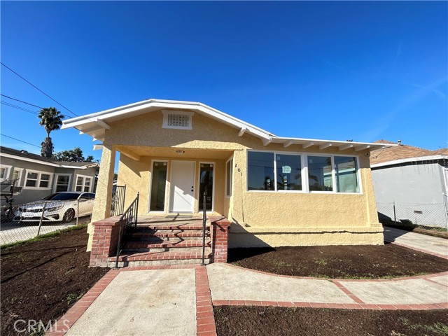 Detail Gallery Image 1 of 13 For 201 S Rose Ave, Compton,  CA 90221 - 2 Beds | 1 Baths