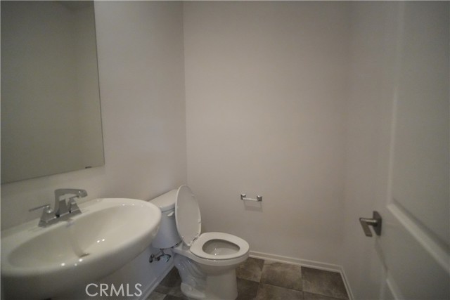 Detail Gallery Image 9 of 12 For 16133 Spicebush Ln, Chino,  CA 91710 - 3 Beds | 2/1 Baths