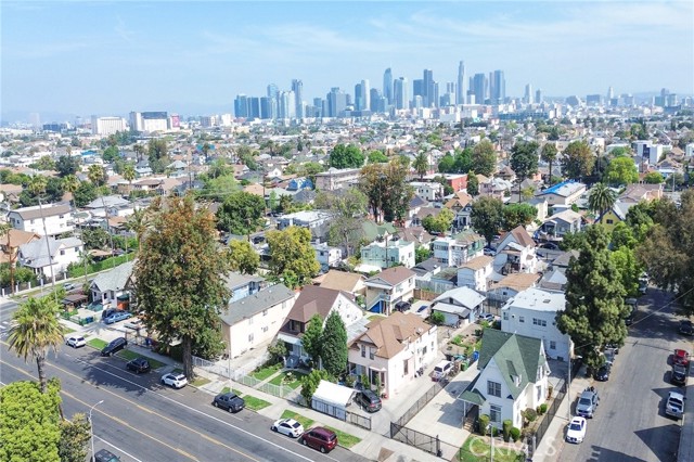 Detail Gallery Image 10 of 11 For 927 E 28th St, Los Angeles,  CA 90011 - – Beds | – Baths
